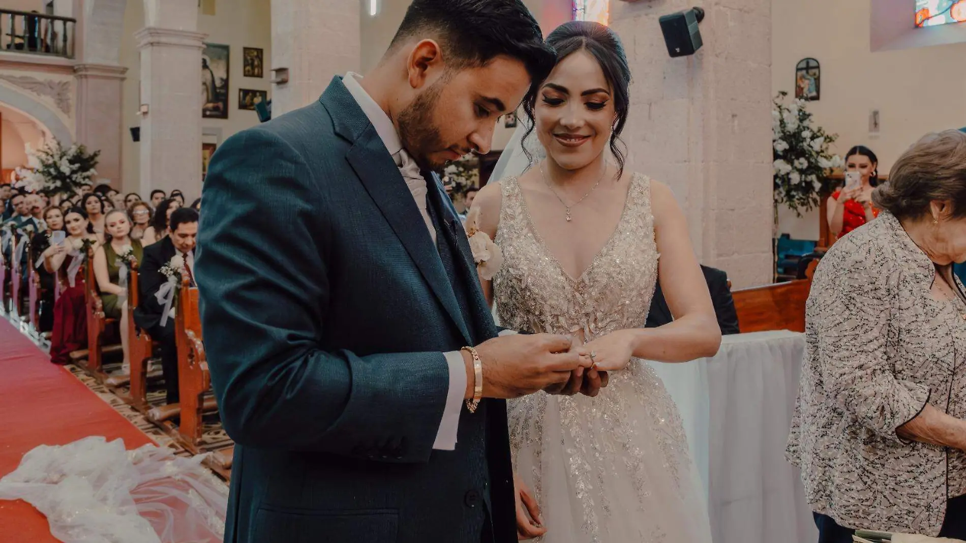 FOTO PRINCIPAL SJR Gustavo y Paulina culminan una historia de amor de 14 años